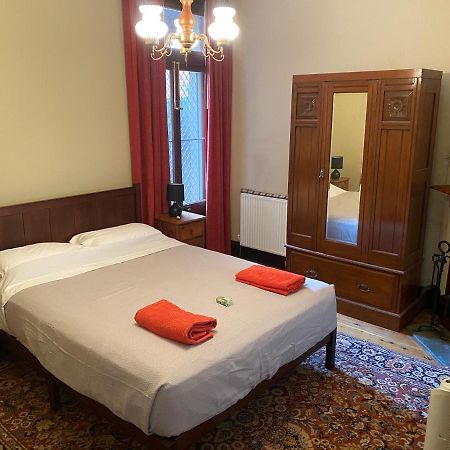 Yass Central Bed & Breakfast Экстерьер фото